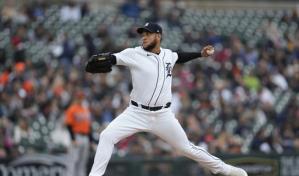 Tigres vencen a Orioles en el primero de una doble cartelera