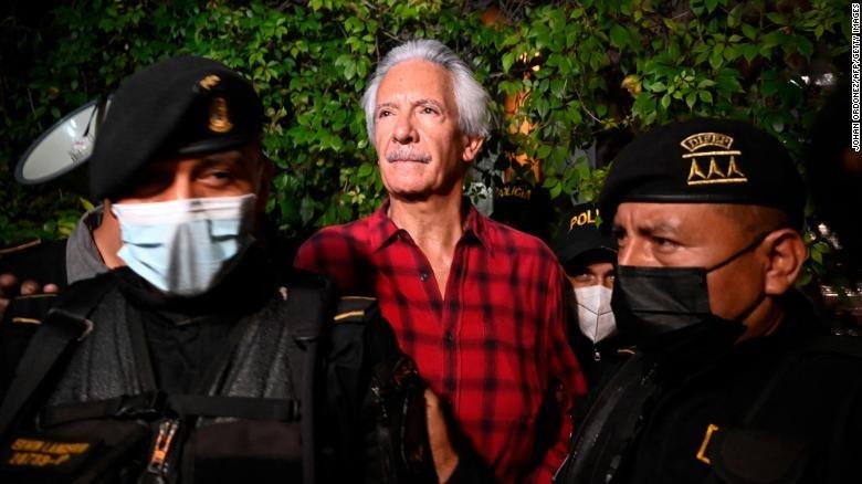 Periodista cumple 9 meses en prisión en Guatemala por fuertes críticas contra el presidente