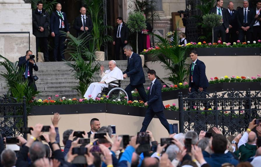 El papa advierte sobre los algoritmos que pueden desestabilizar lo humano