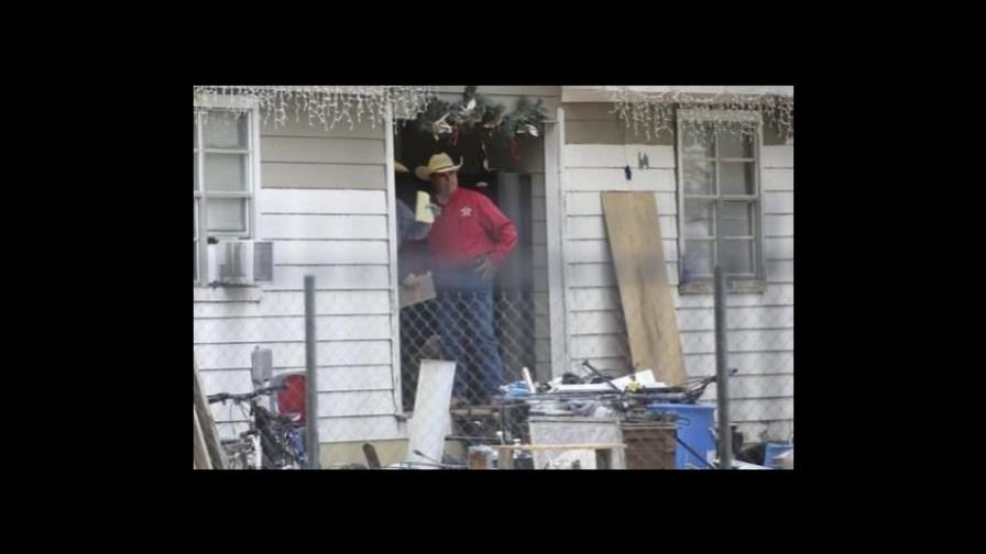 El gobernador de Texas rectifica tras llamar ilegales a víctimas hondureñas