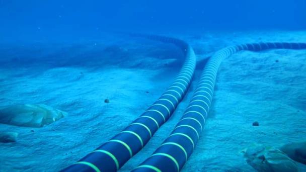 Cuba se conecta a cable submarino de internet desde la isla Martinica