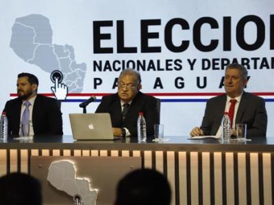 Inician elecciones para presidente de Paraguay