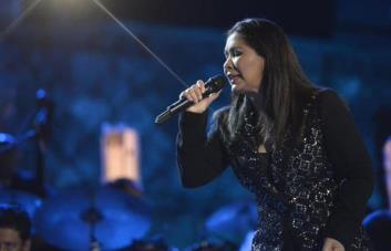 Ana Gabriel abarrota el Palacio de los Deportes en su primera función en Santo Domingo