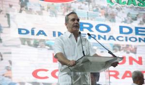 Empresarios apoyan pacto social por salarios dignos y trabajo decente propuesto por Abinader