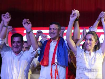 Santiago Peña se proclama presidente de Paraguay