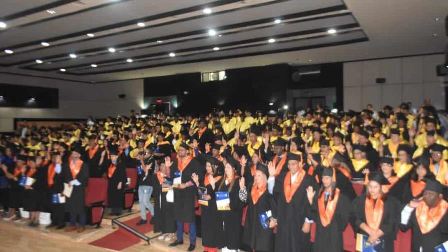 SEBID gradúa 377 nuevos profesionales y técnicos en áreas teológicas SEBID gradúa 377 nuevos profesionales y técnicos en áreas teológicas