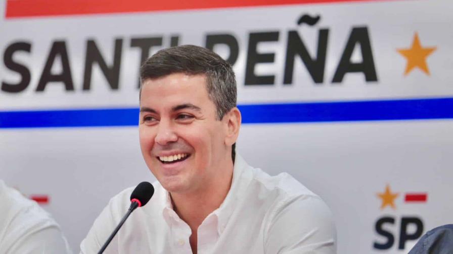 Santiago Peña, el joven economista que retuvo el poder para el Partido Colorado de Paraguay