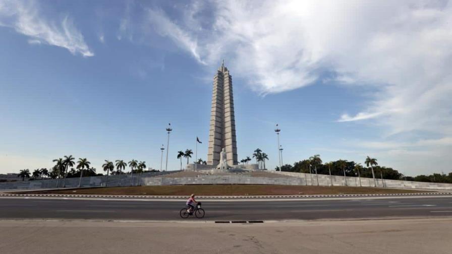 Cuba pasa el Primero de Mayo con pocos actos tras aplazamiento por lluvias Cuba pasa el Primero de Mayo con pocos actos tras aplazamiento por lluvias