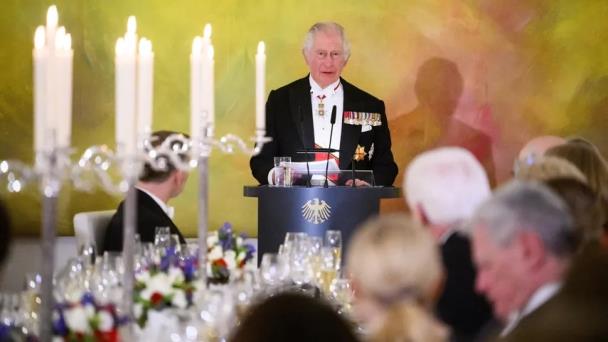 La fortuna de Carlos III supera a la de Isabel II gracias a sus inversiones