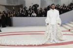 Bad Bunny, juvenil y elegante en la Met Gala 2023