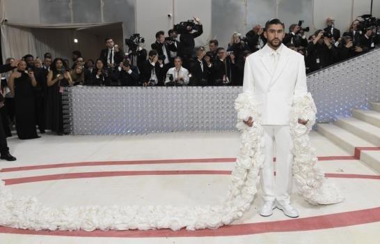 Bad Bunny, juvenil y elegante en la Met Gala 2023