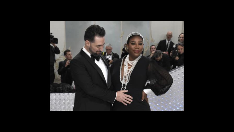 Williams y Kloss revelan embarazos en la gala del Met Williams y Kloss revelan embarazos en la gala del Met