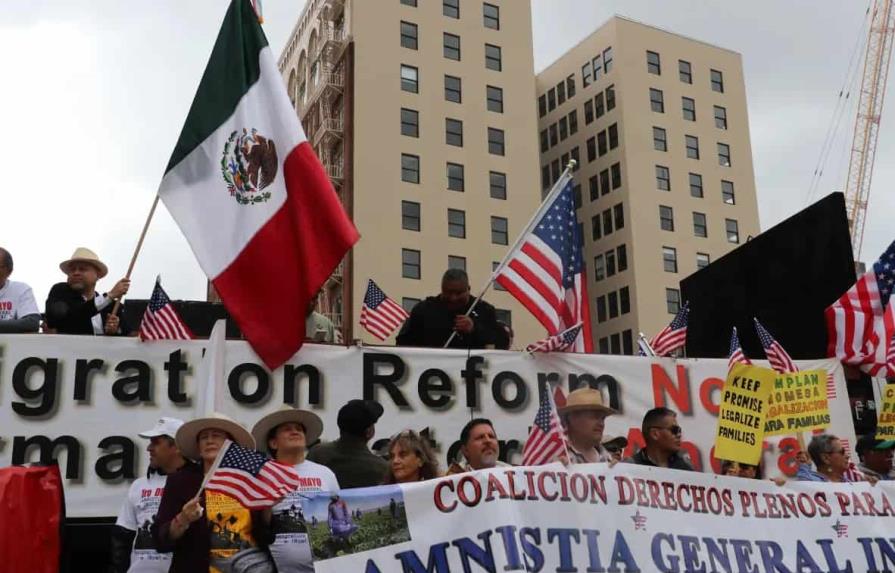 Marcha en Los Ángeles pide solidaridad con trabajadores inmigrantes de EEUU