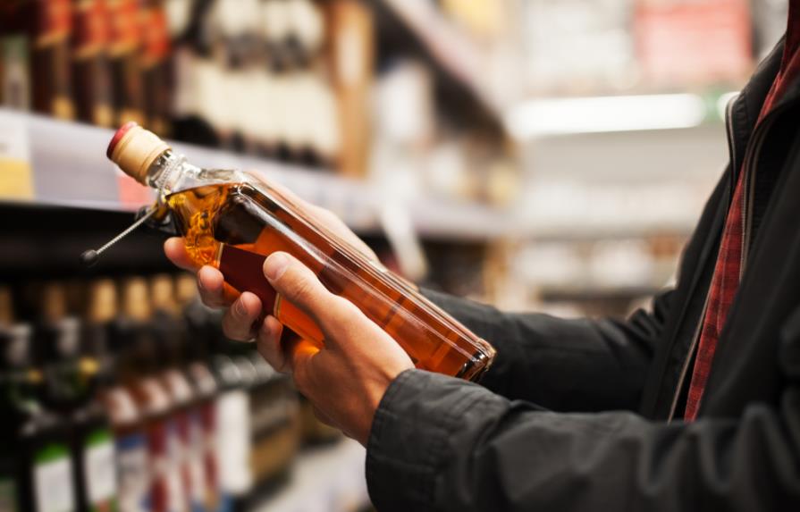Importaciones de bebidas alcohólicas caen 22.52 % en primer trimestre del año