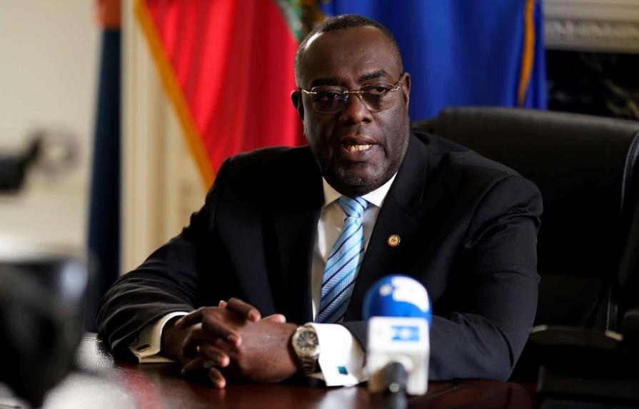 Embajador haitiano en EE.UU. vinculado a venta de pasaportes a fugitivos extranjeros