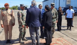 Abinader partió a Londres para coronación del Rey Carlos III