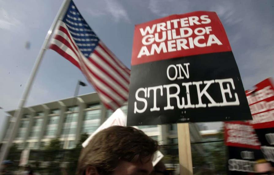Los guionistas de Hollywood, en huelga: estas son las claves de la protesta