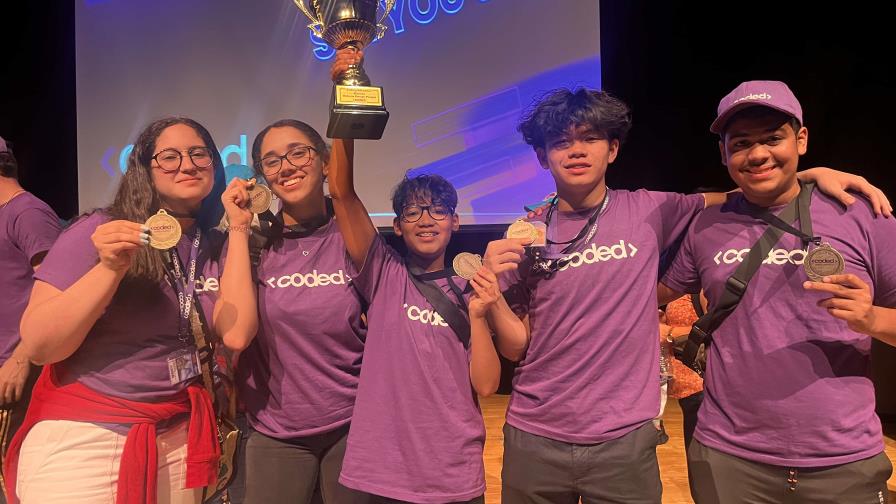 Estudiantes dominicanos ganan competencia internacional de diseño de páginas web