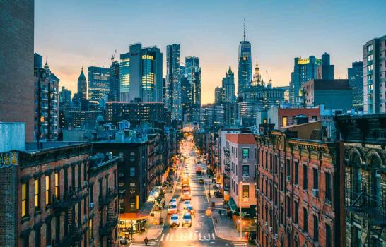 Propietarios de Nueva York llevan a tribunales la congelaci&oacute;n de alquileres de Mamdani