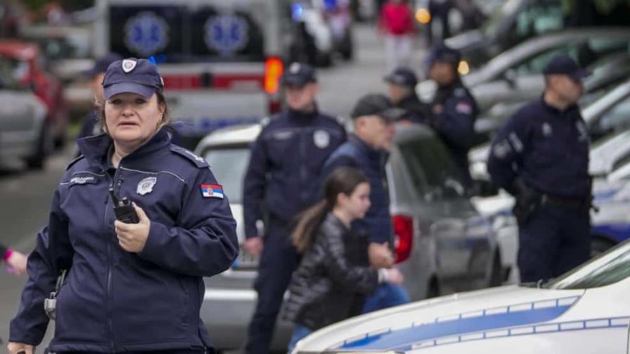 Nueve muertos en un colegio serbio a manos de un menor que lo planeó un mes