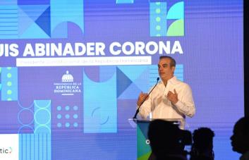 Abinader cree situación de la Cámara de Cuentas es preocupante