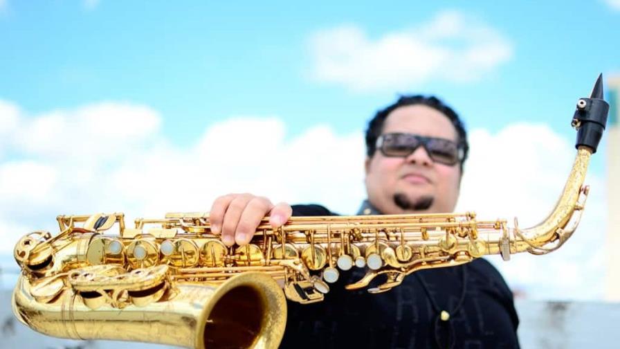 Sandy Gabriel presenta nuevo disco con artistas dominicanos e internacionales