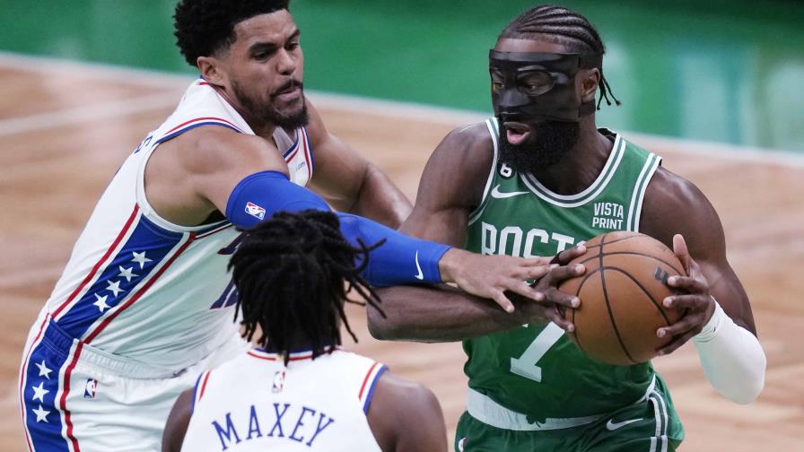 Con 25 de Jaylen Brown, Celtics estropean regreso de Embiid