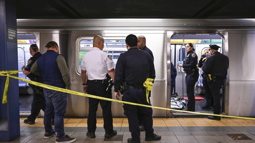 Fallecido en el tren de Nueva York murió estrangulado