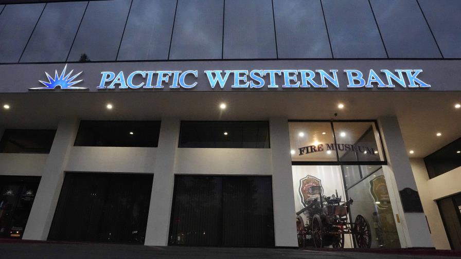 La incertidumbre sacude a bancos regionales de EE.UU.