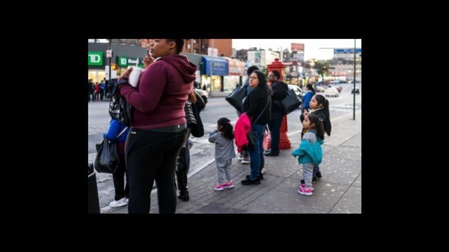 Latinas en Nueva York ganan 58 centavos por cada dólar de hombre blanco