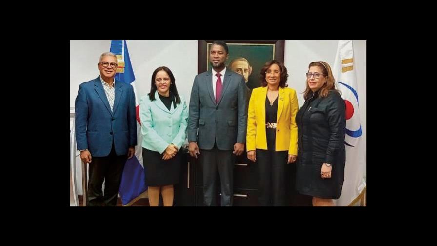 El Congreso da primeros pasos para posible juicio político a miembros de la Cámara de Cuentas El Congreso da primeros pasos para posible juicio político a miembros de la Cámara de Cuentas