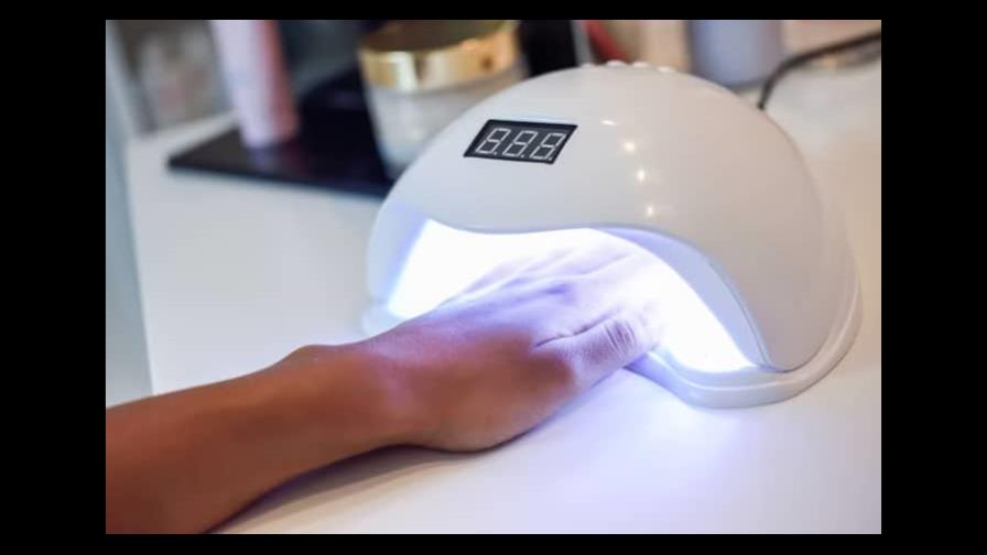 Lámparas de uñas podrían causar cáncer