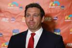El gobernador DeSantis advierte que el influencer Andrew Tate no es bienvenido en Florida