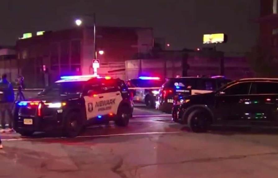 Niño de siete años y otras dos personas mueren  en balacera en Newark