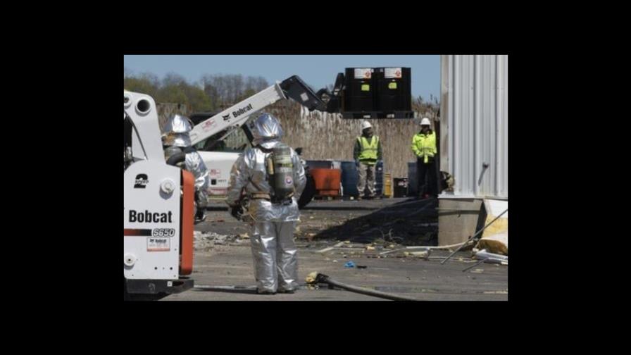 Inspeccionan planta química tras explosión en Massachusetts Inspeccionan planta química tras explosión en Massachusetts