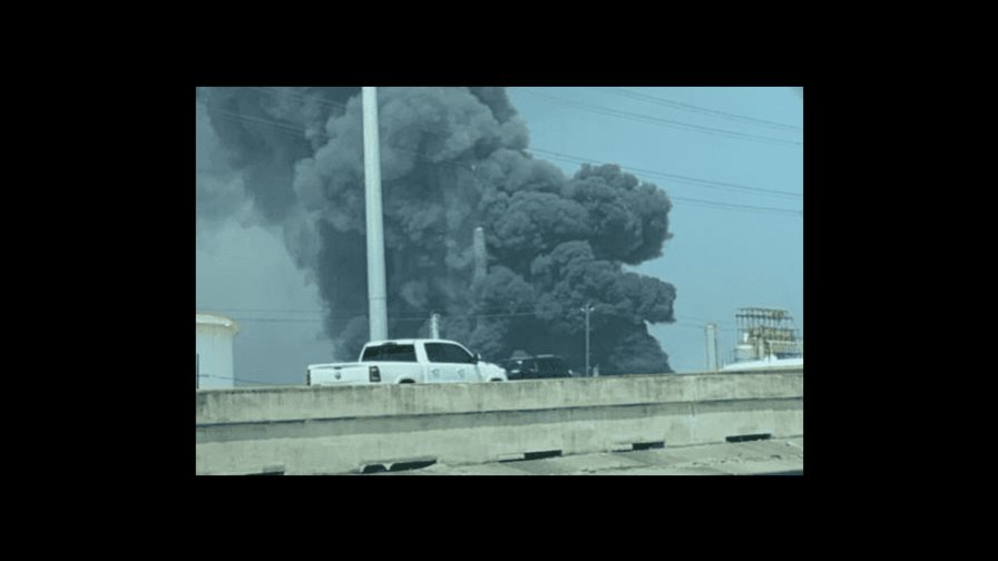 Se registra una explosión en una planta de Pemex en Texas