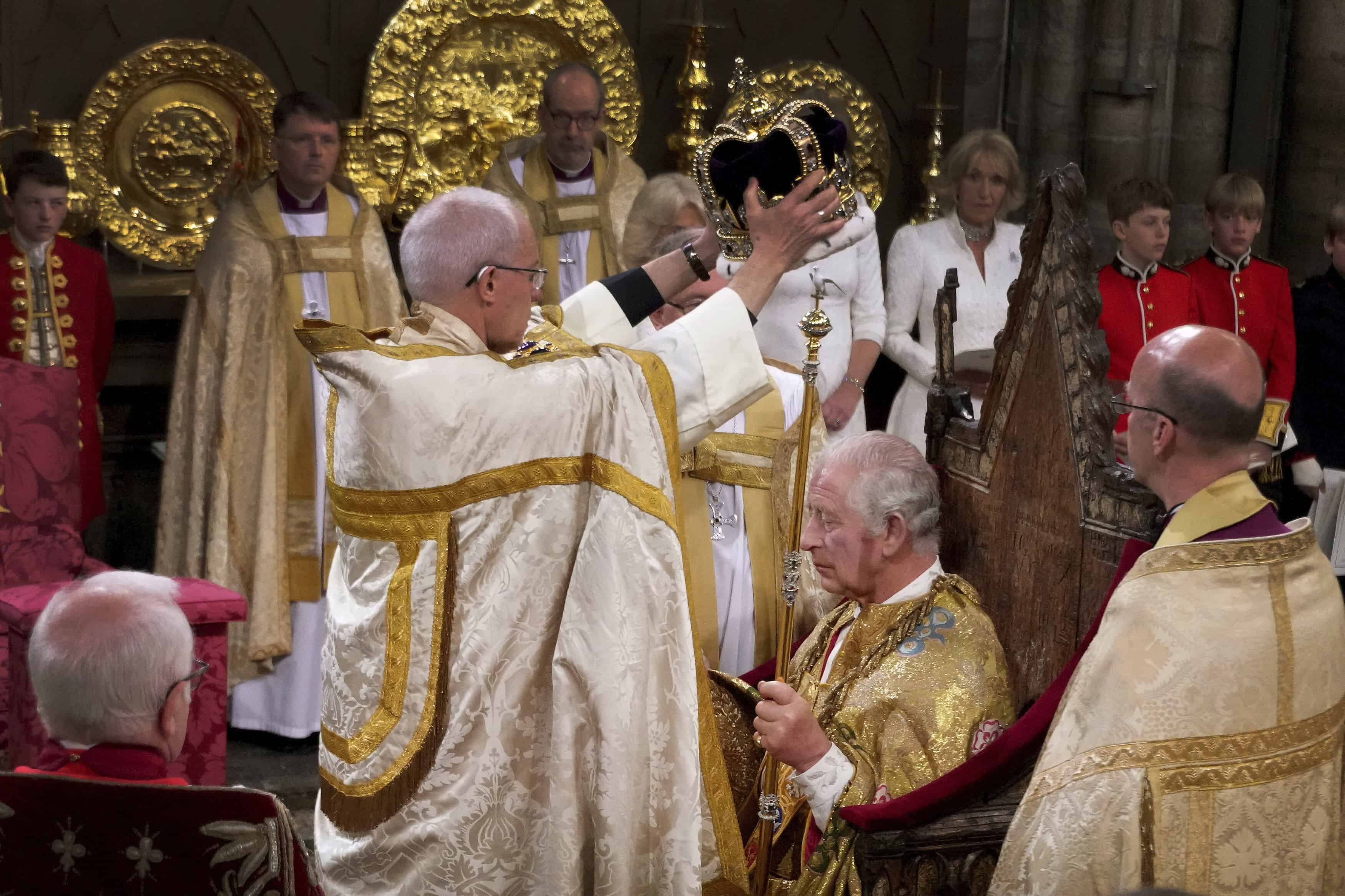 El rey Carlos III de Gran Bretaña durante la ceremonia de coronación del rey Carlos III y Camila, la reina consorte, en la Abadía de Westminster, en Londres, el sábado 6 de mayo de 2023.