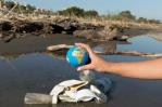 Los efectos de la contaminación del agua en el medio ambiente y la salud humana Los efectos de la contaminación del agua en el medio ambiente y la salud humana