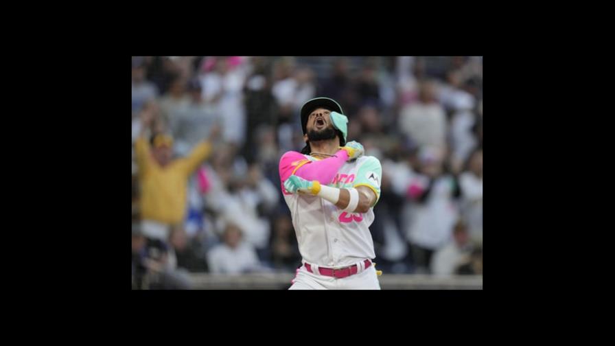 Tatis pega 2 jonrones y produce 3; Padres ganan a Dodgers