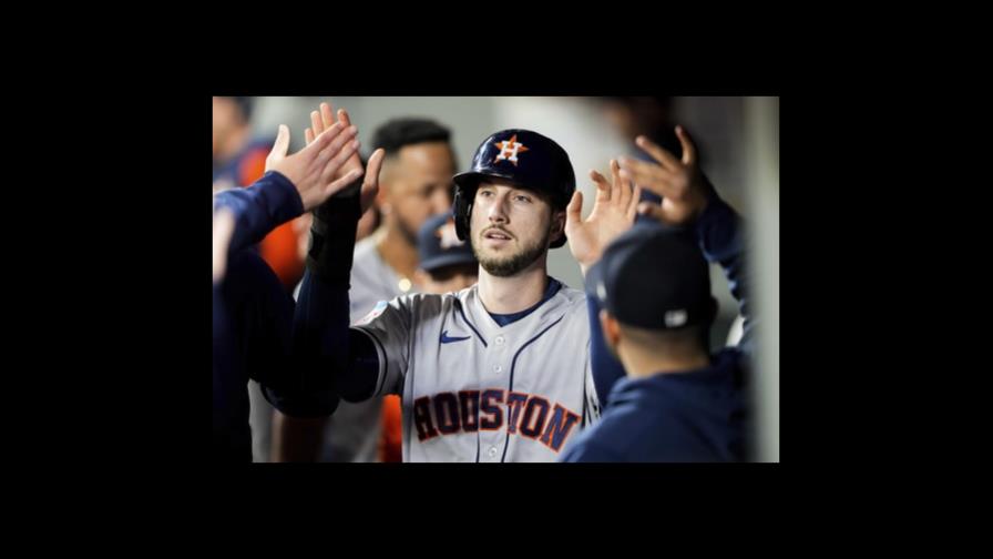 Tucker da triunfo a Astros sobre Marineros con jonrón