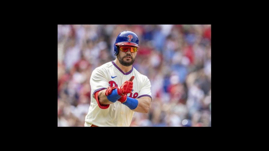 Filis cortan racha con victoria 6-1 sobre Medias Rojas