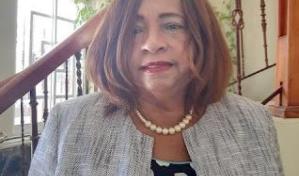 Ministro de Salud Pública suspende a directora provincial de Salud por amenazar con cancelar empleados