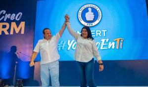 El PRM juramenta alcaldesa del PLD del municipio Imbert y a tres regidores