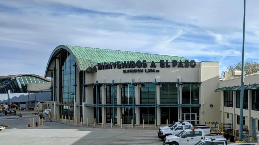 Aeropuerto de El Paso limita acceso a terminal por esperada ola de migrantes