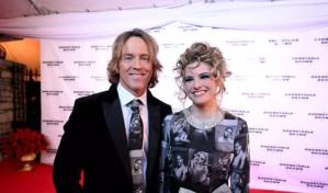 Reaparece la hija de Anna Nicole Smith y ¡es idéntica a su mamá!