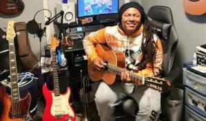 Alex MalaJunta traslada su música hacia Tennessee y le canta a la depresión