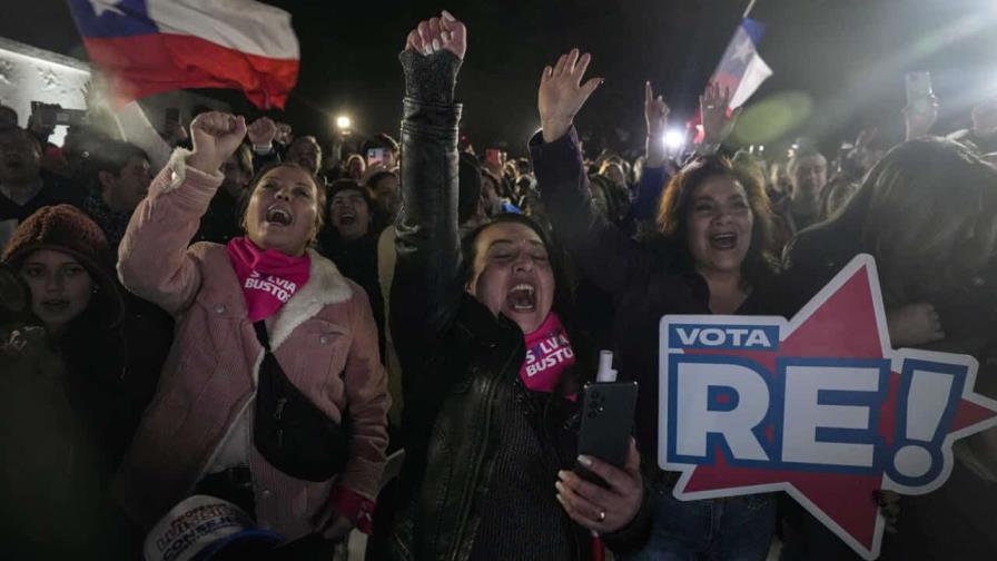 La ultraderecha se impone de forma contundente en las elecciones constituyentes de Chile