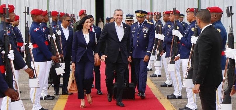 Abinader regresó anoche tras participar en coronación del Rey Carlos III