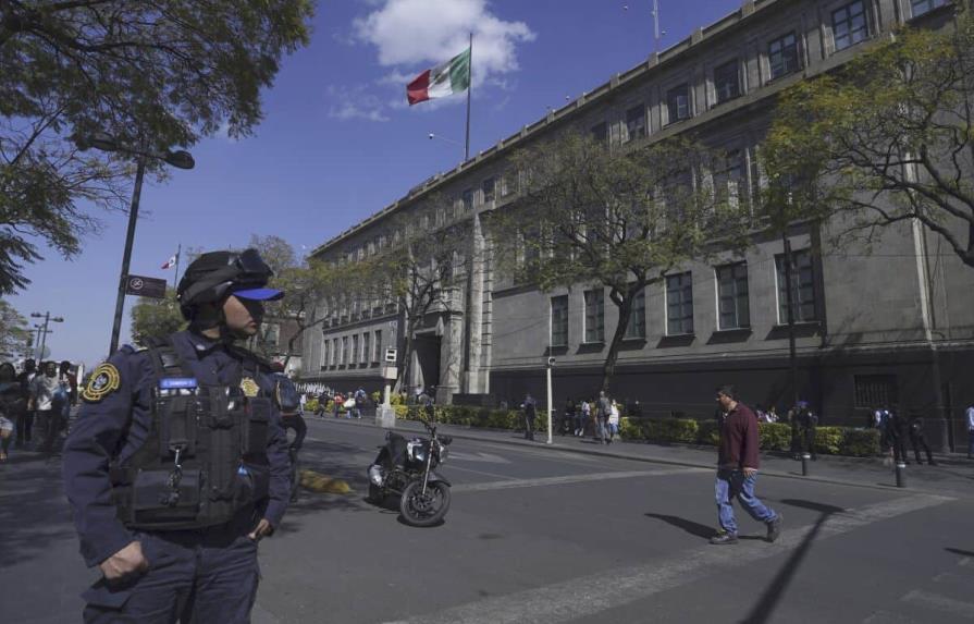 Corte invalida parte de polémica reforma electoral en México