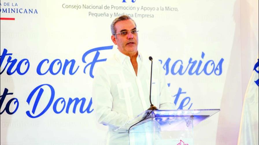 Abinader viajará este sábado a Montecristi y mañana a Santiago Abinader viajará este sábado a Montecristi y mañana a Santiago